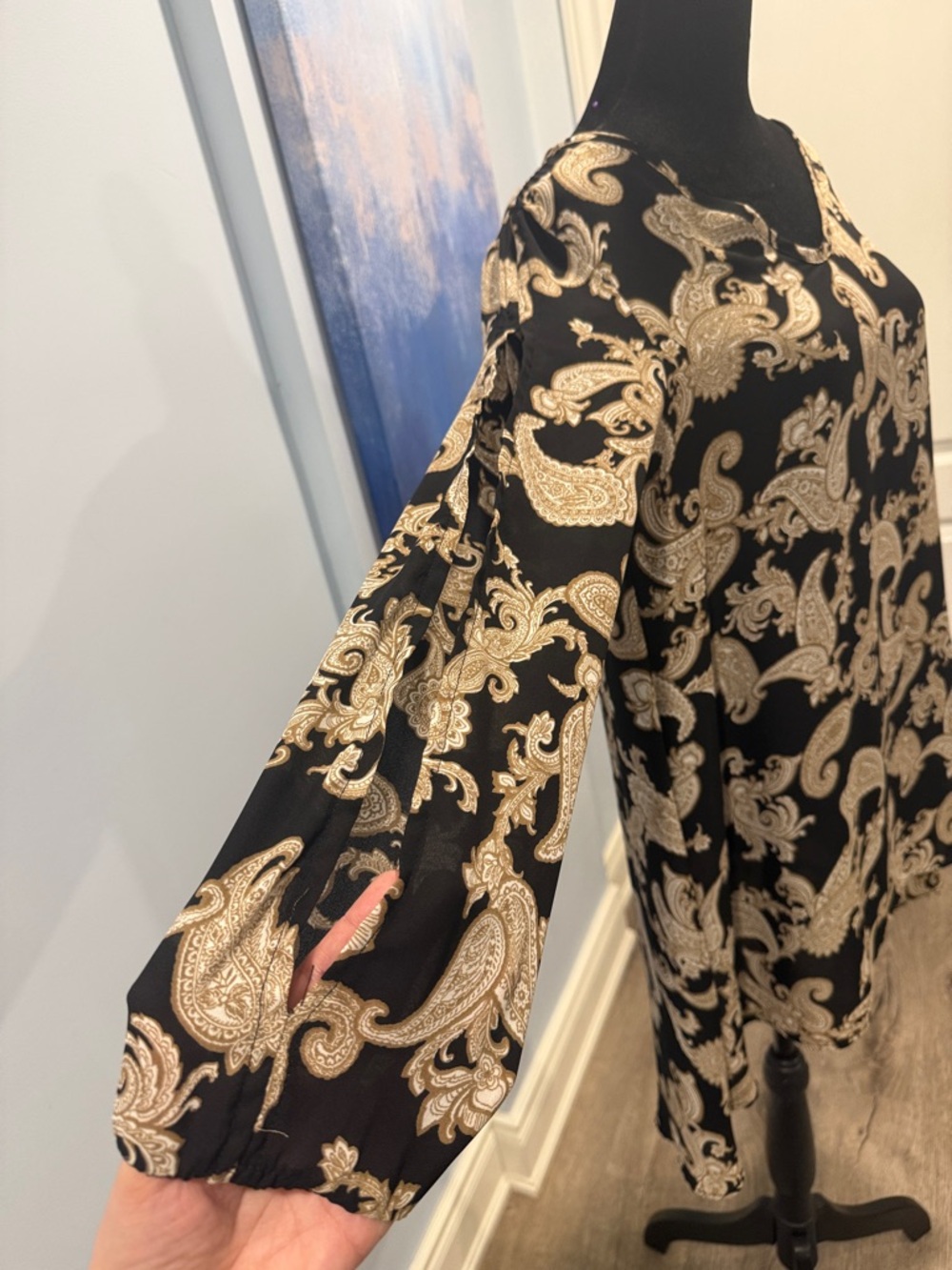 Buy 5 for 10$ ❗️Black Paisley-Print V-Neck Long Sleeve Tunic - Picture 2 of 5